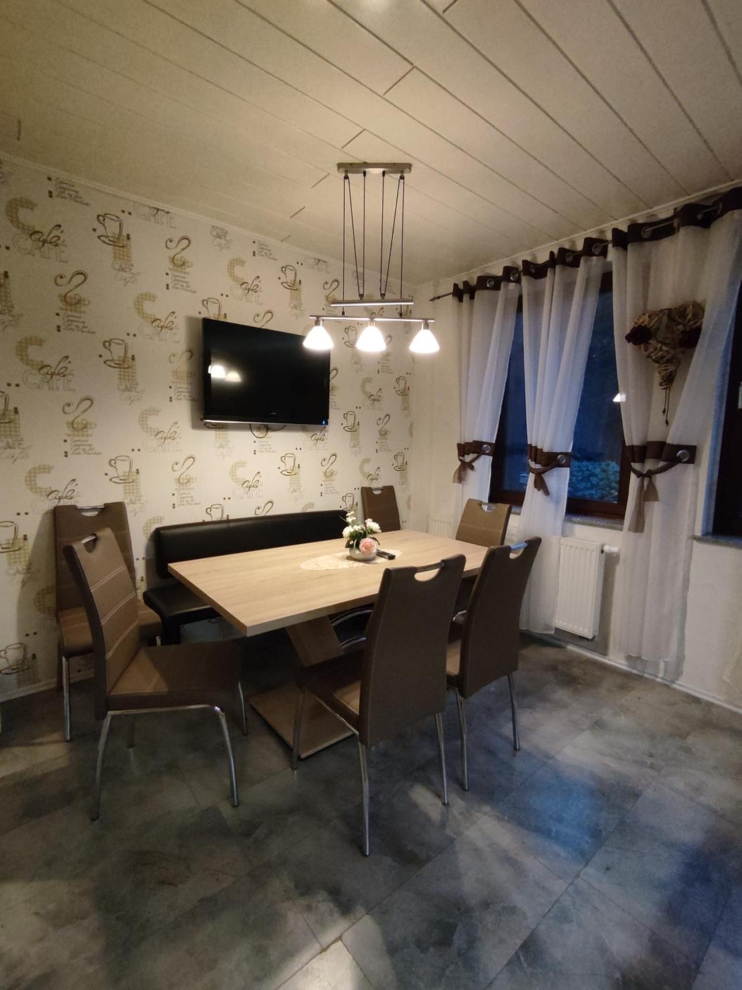 Ferienhaus Koenigreich - Dreistegen Моншау Екстериор снимка