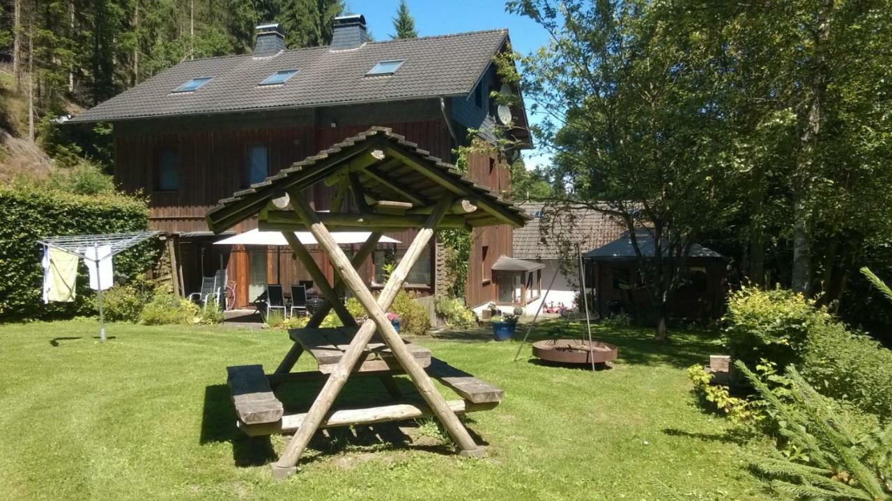 Ferienhaus Koenigreich - Dreistegen Моншау Екстериор снимка