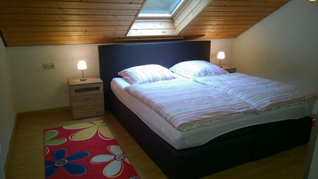 Ferienhaus Koenigreich - Dreistegen Моншау Екстериор снимка