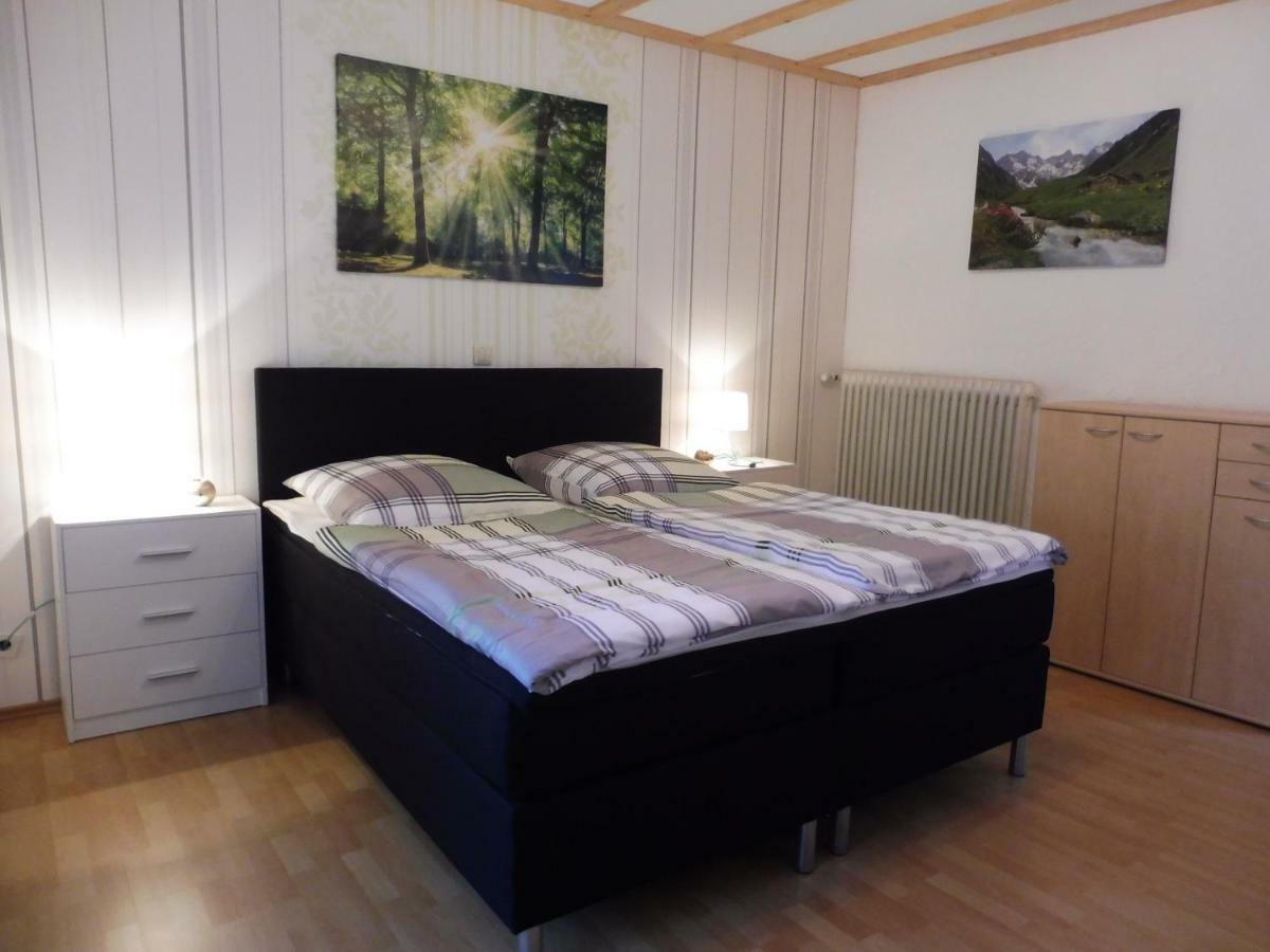 Ferienhaus Koenigreich - Dreistegen Моншау Екстериор снимка